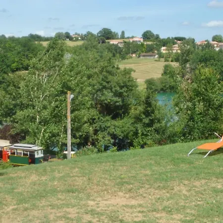 L'hostellerie Des Lacs