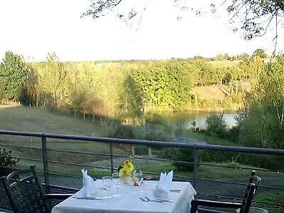 L'hostellerie Des Lacs Monclar-de-Quercy