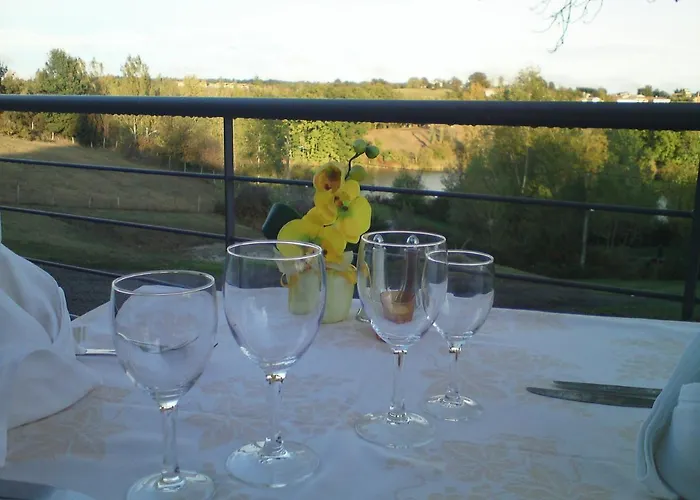 L'hostellerie Des Lacs Monclar-de-Quercy