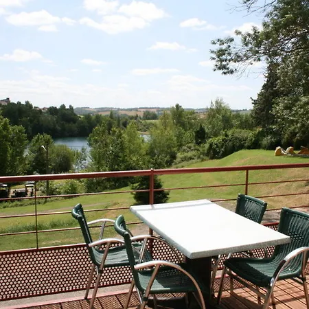 호텔 L'hostellerie Des Lacs 2*