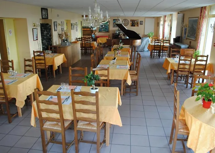 فندق L'hostellerie Des Lacs